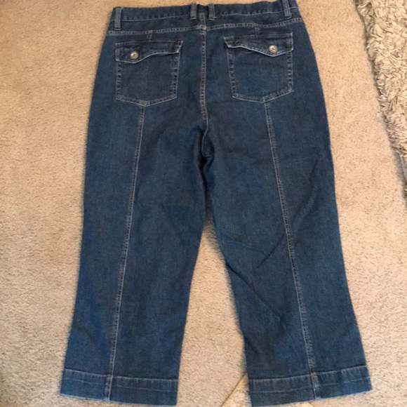 Gently used Capris - Picture 2 of 3